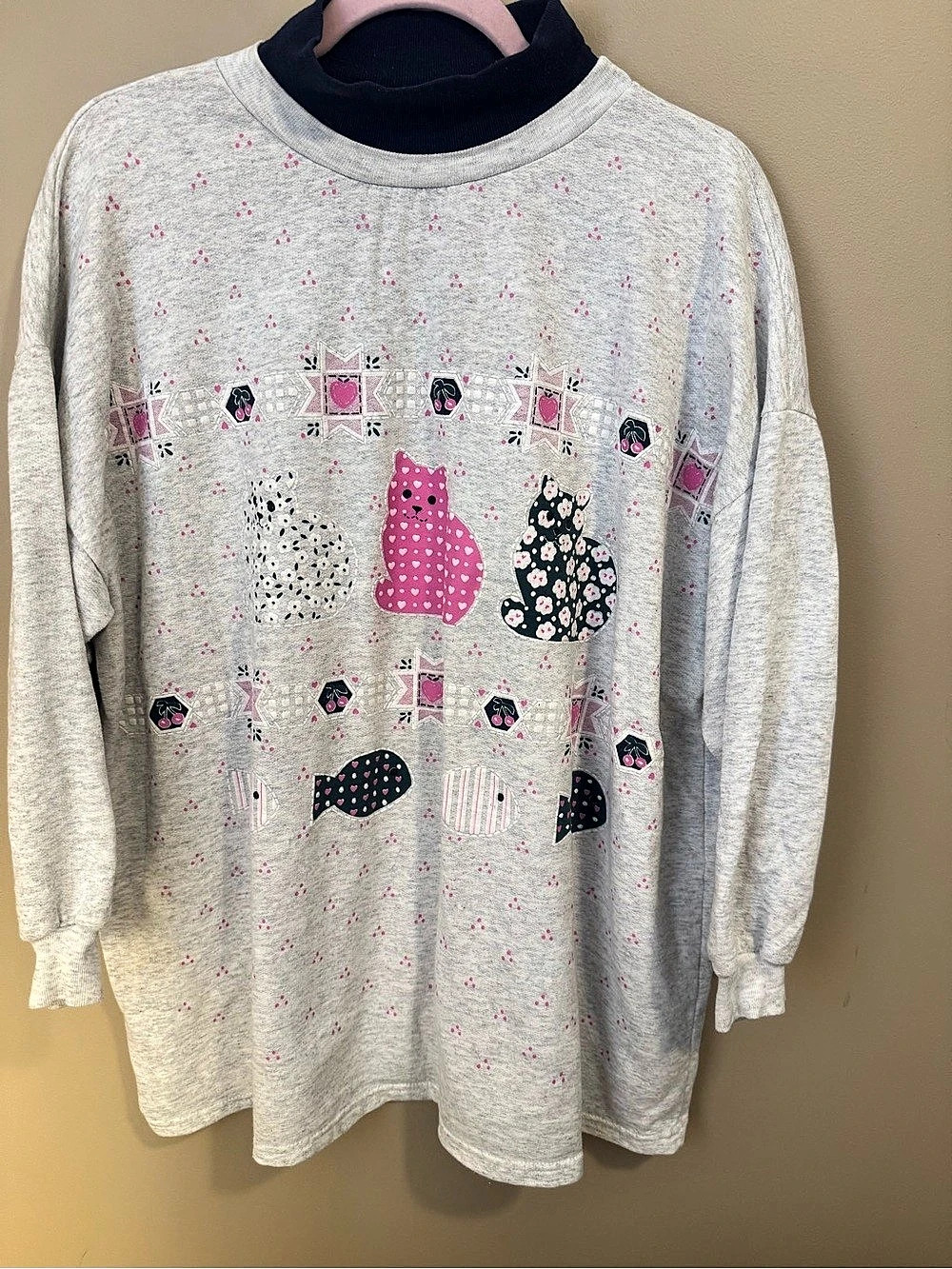 LOCKER SHOP Vintage 90s Cat Fish Heart Graphic Sweatshirt Oversized XL OS